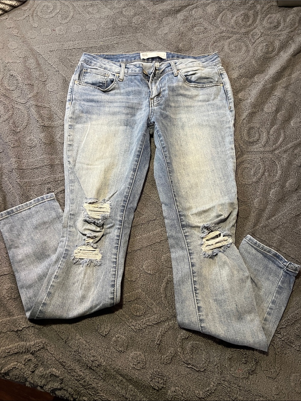 RSQ Light Blue Distressed Women’s Skinny Jeans
